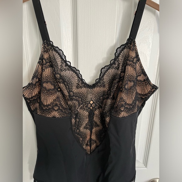 Pinsy Sculpting Lace Shapewear Bodysuit | Black, 1X | New with Tags - Picture 4 of 8
